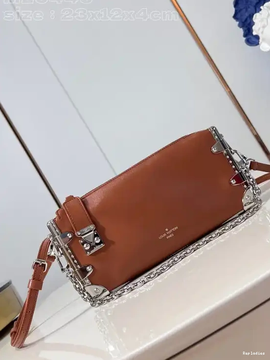 Repzbay Vuitton Trunk-23*12*4CM Slim Louis 0511